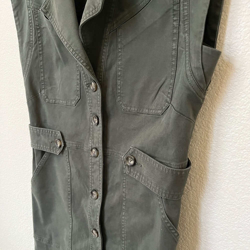 VERONICA BEARD | Cotton-Blend Twill Button Mini Dress in Army Green | Size 6 - Picture 6 of 13